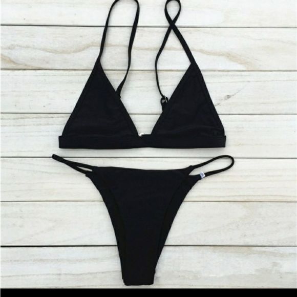 Brazilian 3/4 Pucker Bikini. Low sexy front with t - Picture 2 of 3